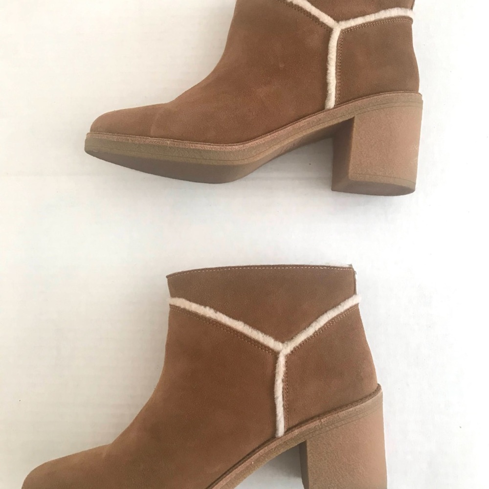 Ugg Kasen Suede Ankle Boots Size 11 - Picture 7 of 13